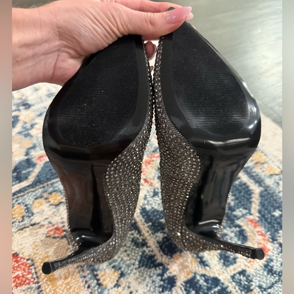 Steve Madden Glittering Silver Heels - Picture 5 of 6